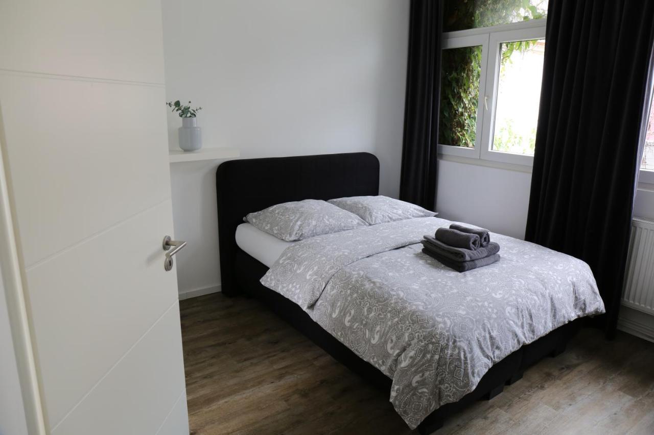Dreams Bielefeld Hostel Bagian luar foto