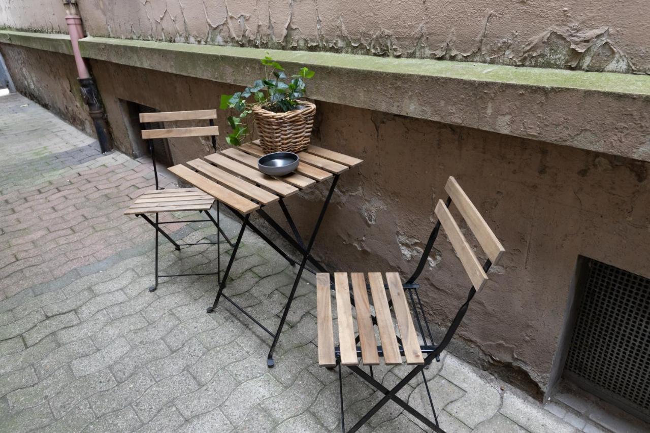 Dreams Bielefeld Hostel Bagian luar foto
