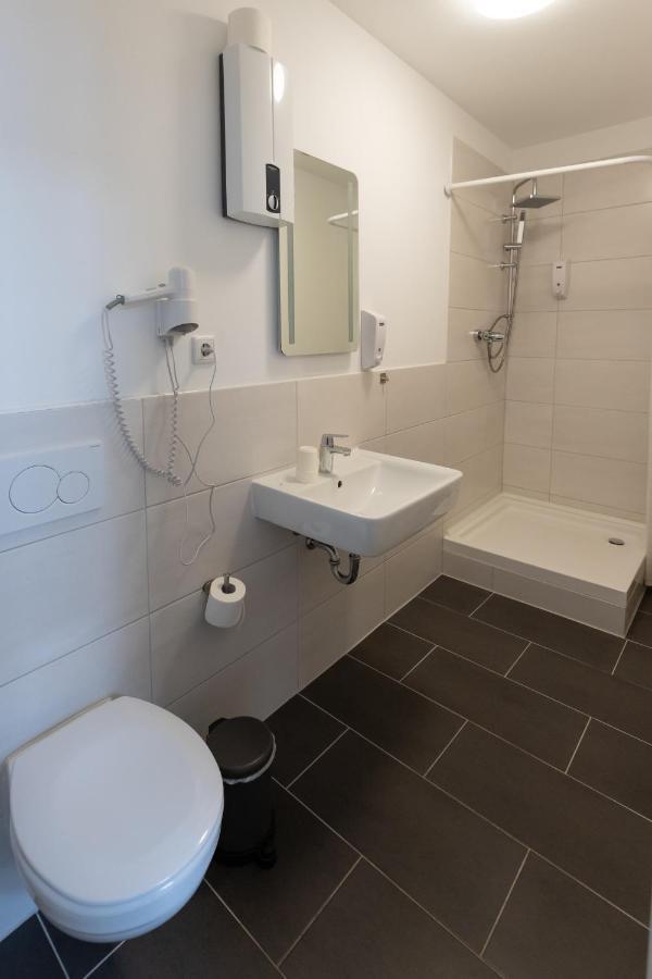 Dreams Bielefeld Hostel Bagian luar foto
