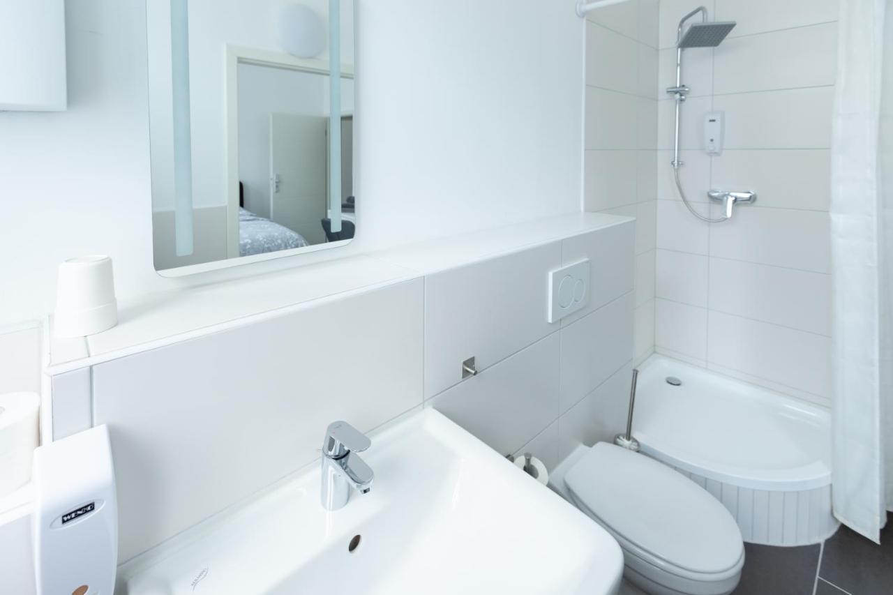 Dreams Bielefeld Hostel Bagian luar foto